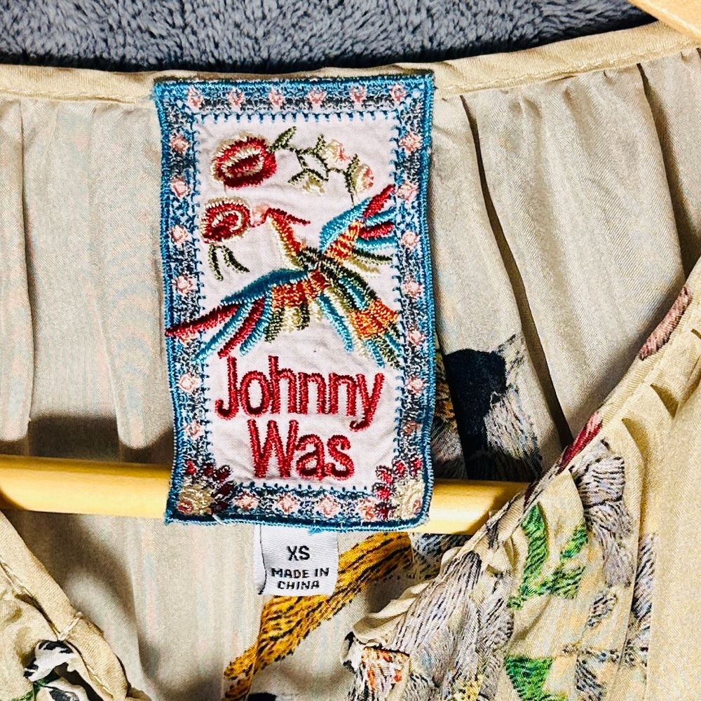 Johnny Was Kofi Blouse Women's XS Beige Orange 100% Silk Floral Animal Print - Picture 9 of 14